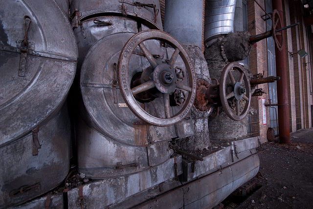 Rusty old valves. Author: Jelle de Vries CC BY-ND 2.0
