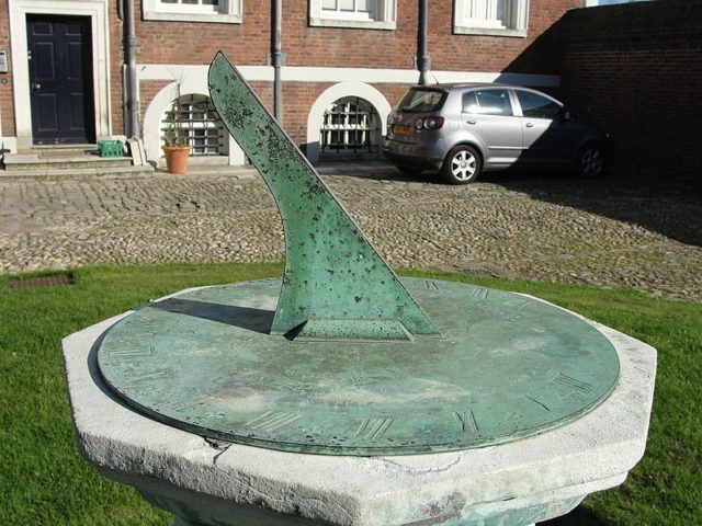 Sundial found at Ham House. Author: Maxwell Hamilton CC BY 2.0