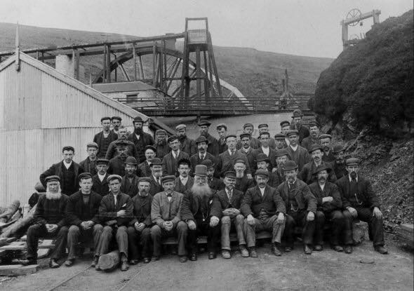 The miners in 1897. Author: Unknown – Harvey Milligan Public Domain