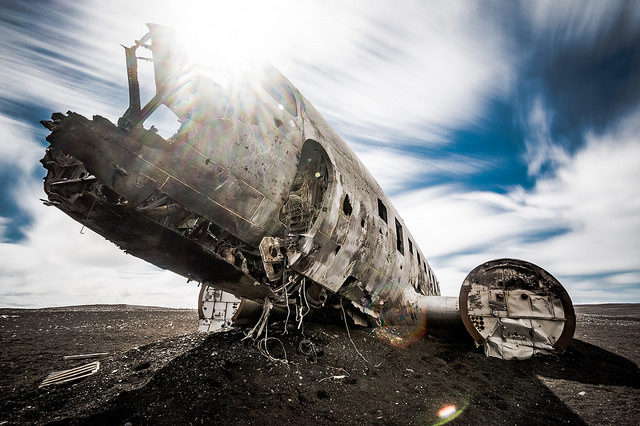 The wrecking and the sun at zenith. Author: Marco Nürnberger CC BY 2.0