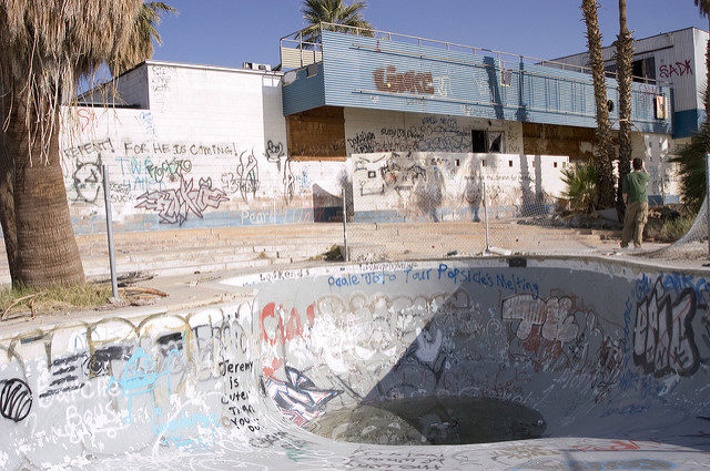 Abandoned pool resort are.- Author: mst7022 – CC BY 2.0