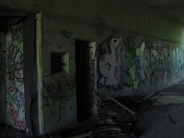 Graffiti land. Author: Salim Virji CC BY-SA 2.0