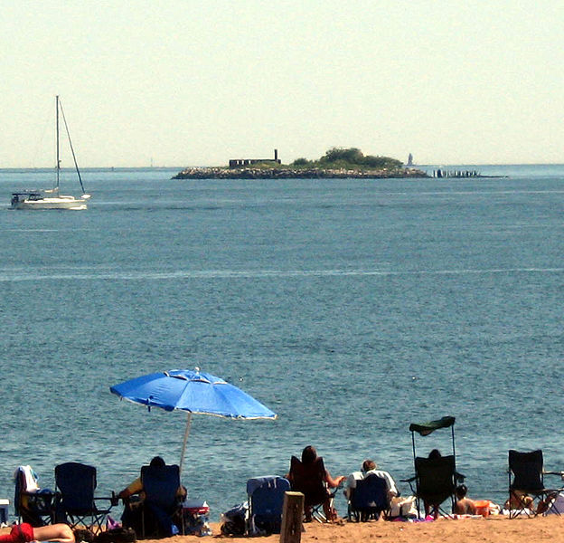 Photo from South Beach. Author: Jim.henderson Public Domain