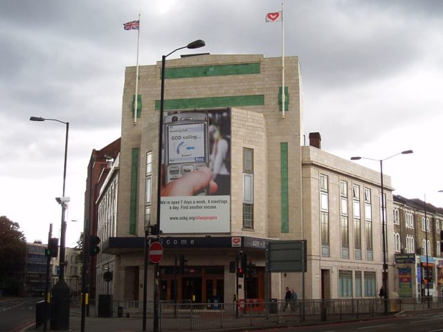 Rainbow Theatre, known as the Astoria Theatre in Finsbury Park. Author: Ewan Munro – CC BY-SA 2.0