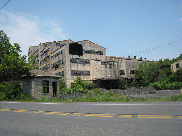 The abandoned breaker alternative view. Author: Doug Letterman CC BY 2.0
