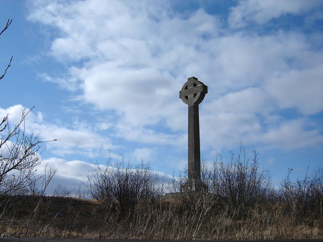 The Celtic Cross Memorial/ Author: Ian Mackenzie CC BY 2.0