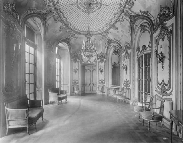 The Petit Salon. Author: DACC23