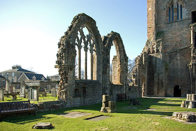South aisle windows. Author: Billreid – CC BY-SA 3.0