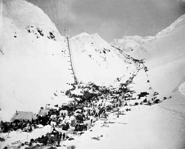 Chilkoot Pass during the gold rush/ Photo by G.G Murdock