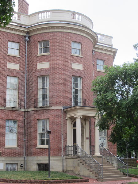 Octagon House/ Author: Another Believer CC BY-SA 3.0