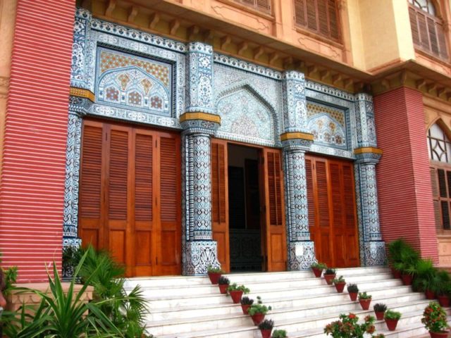 One of the entrances to the house. Author: Shahid1024 Public Domain