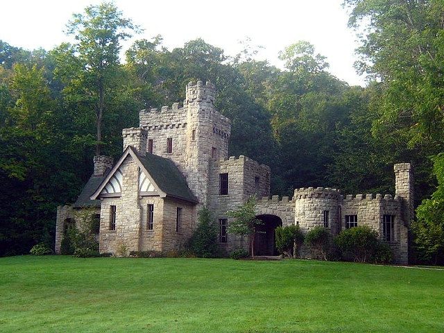 Squire’s Castle/ Author: sunsets_for_you – CC BY-SA 2.0