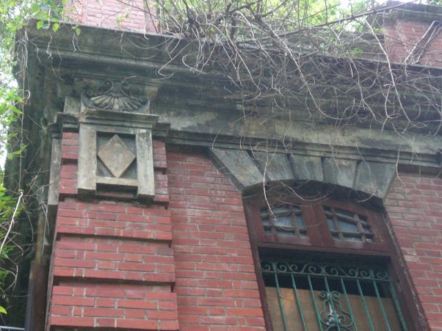 The voussoired windows/ Author: MKT55 CC BY-SA 3.0