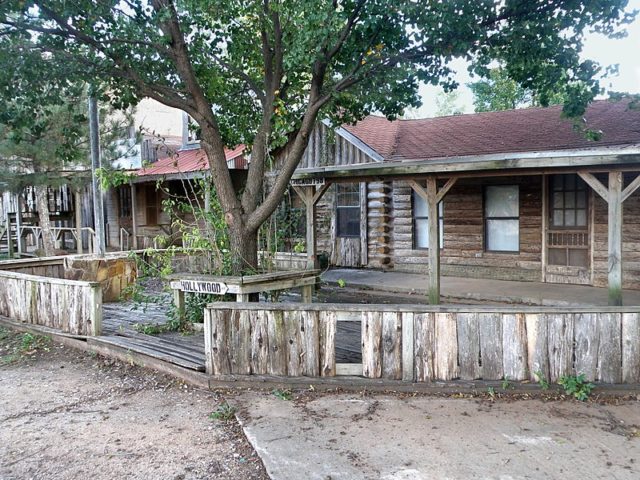 Old wooden houses. Author: MARELBU – CC BY 3.0