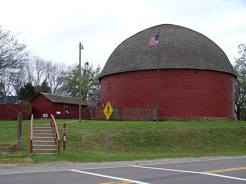 Round Barn, Arcadia. Author: Kevin – CC BY 2.0