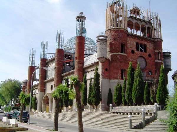 The way the cathedral looked in 2005. Author: Tony Rotondas – CC BY-SA 3.0