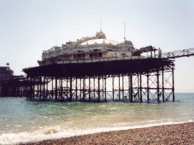 The way the pier looked in 2001. Author: Dan Taylor CC BY 2.0