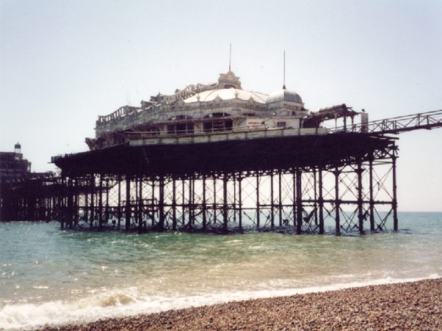 The way the pier looked in 2001. Author: Dan Taylor CC BY 2.0