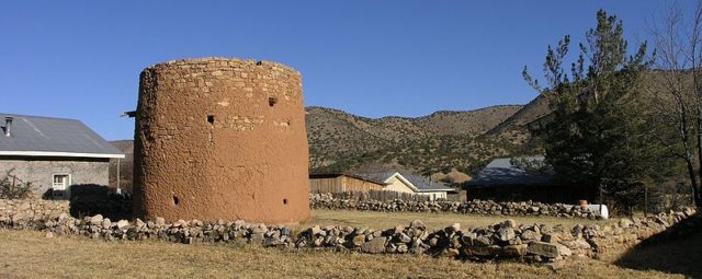 Torreon structure located in Lincoln/ Author: Daniel Mayer CC BY-SA 3.0