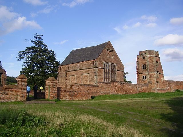 Bradgate House’s chapel and ruined tower