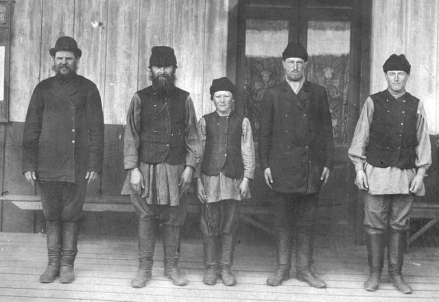 Photo of some Polish immigrants. Author: Archivo General de la Nación Argentina