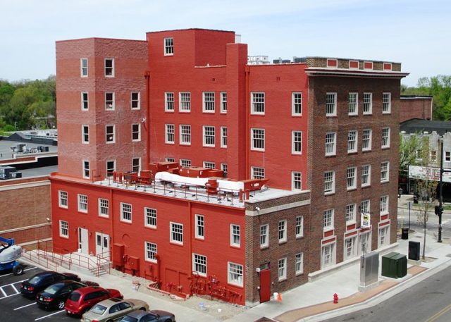 Rear view of the building. Author: JonRidinger – CC BY-SA 3.0