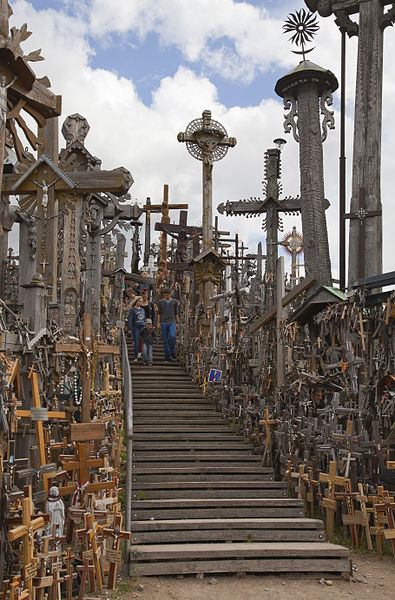 The hill in 2012. Author: Diego Delso – CC BY-SA 3.0
