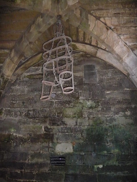 Part of the castle’s torture chamber. Author: Chensiyuan – CC BY-SA 3.0