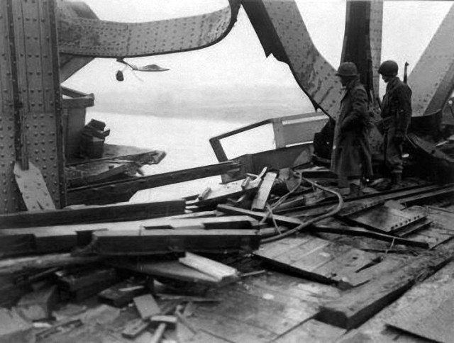 Damage to the southern side of the Ludendorff Bridge from the failed German demolition charge on the eastern pier