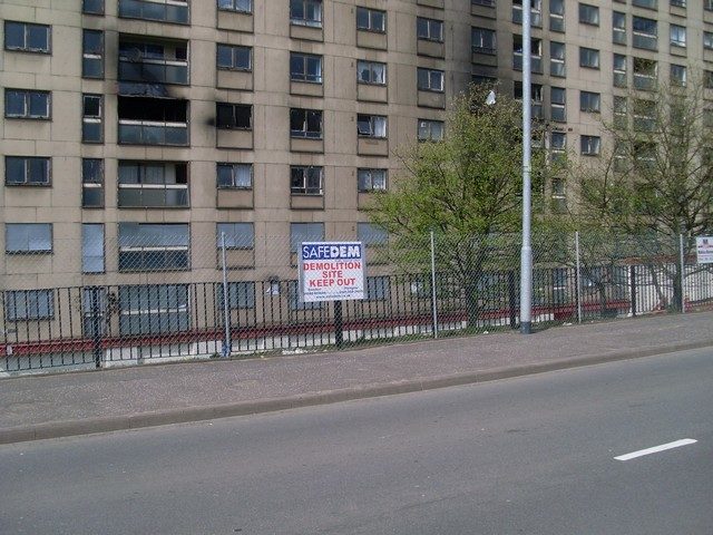 Part of the demolition site. Author: Stephen Sweeney – CC BY-SA 2.0