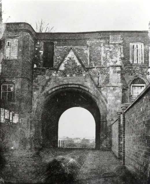 the-inner-gateway-in-1840-519x640.jpg