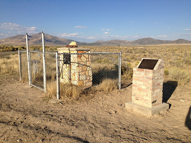 The historical markers/ Author: Famartin – CC BY-SA 4.0