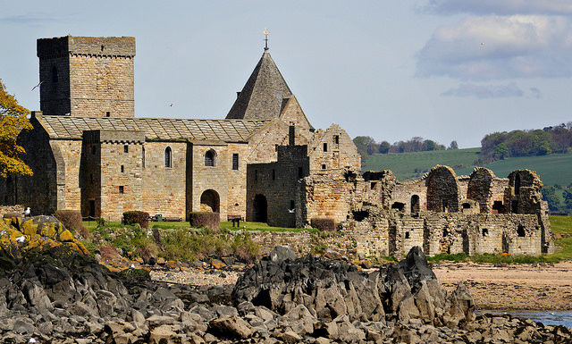 the-inchcolm-abbey-640x385.png