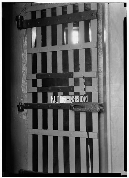 Photo of a murderer’s prison cell. Author: Library of Congress