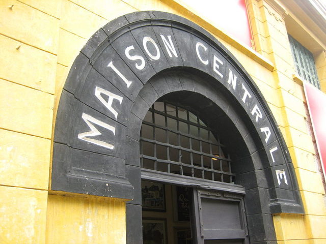 The French name of the prison. Author: thalling55 – CC BY 2.0