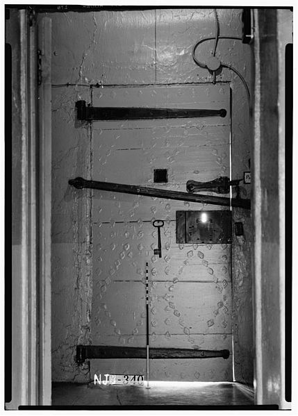 The main door from the inside. Author: Library of Congress