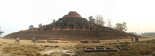 Panoramic view of the stupa/ Author: myself – CC BY-SA 2.5