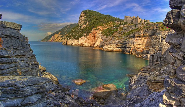 The Scola Tower In Italy The Magnificent Half Ruined Fortress Of The Gulf Of Poets Abandoned Spaces The Scola Tower In Italy The Magnificent Half Ruined Fortress Of The Gulf Of Poets Abandoned Spaces