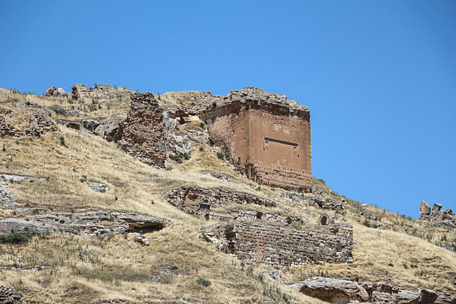 The fortress of Rumkale on the river Euphrates, Turkey – Author: Bermard Gagnon CC BY-SA 3.0