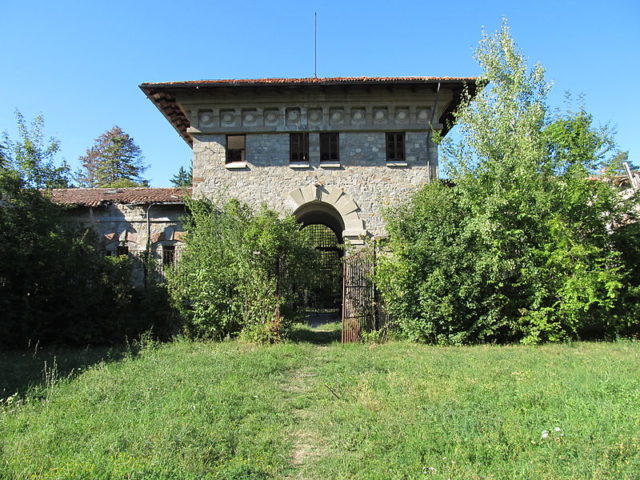 Penitenciarul Doftana – the entrance in 2012. Author: Constantin Onu CC BY-SA 3.0 ro