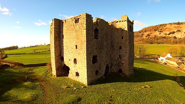 It was one of the many Pele towers in the area – Author: User:Anglovirtual – CC BY-SA 3.0
