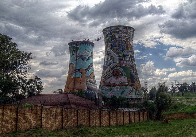 Orlando power station, Soweto, South Africa – Author: Prosthetic Head – CC BY-SA 4.0