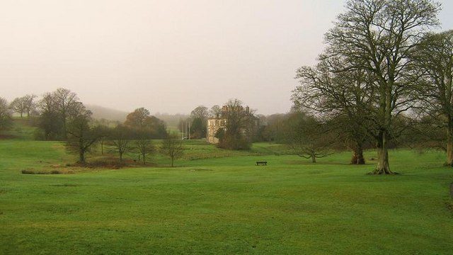 Cumbernauld House and Grounds. The site includes three structures protected as buildings of historical significance: Cumbernauld House, the Dovecot, and the Sundial – Author: Texas Radio and The Big Beat CC BY-SA 2.0
