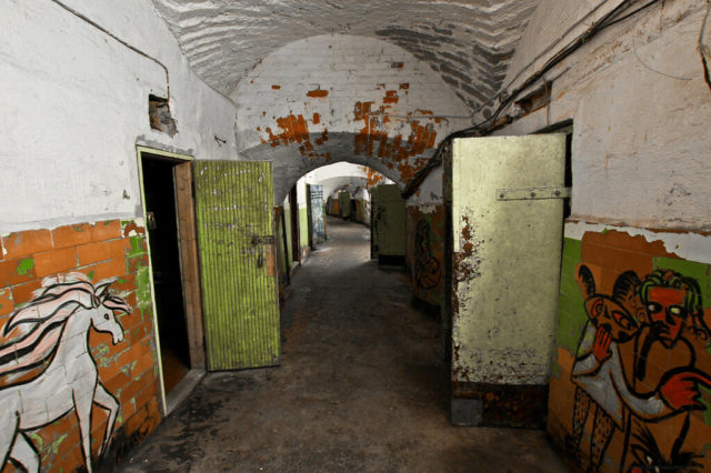 Basement. Author: Alexey Grachev | LiveJournal @alexdoomer2009