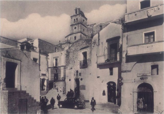 The old town of Craco in 1960, a few years before it was abandoned.