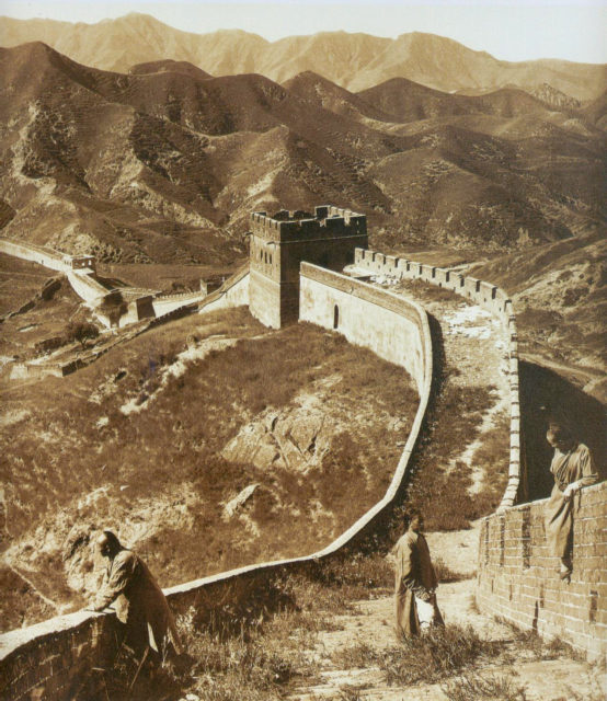 Photograph of The Great Wall of China from 1907