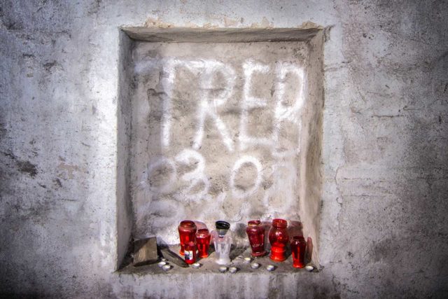 Memorial for a fallen explorer