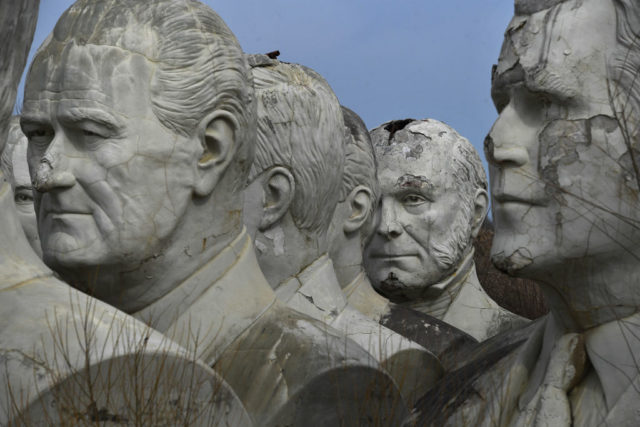 Close up of the busts from Presidents Park