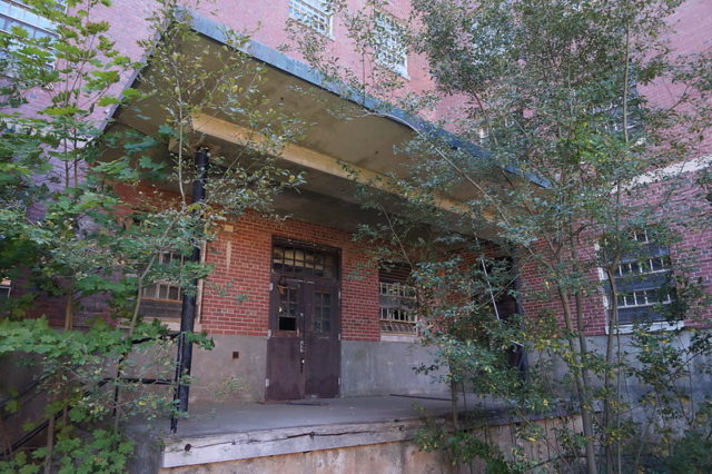 Abandoned Building at Fairfield Hospital 