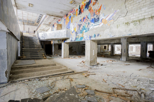 mural in abandoned building in Pripyat